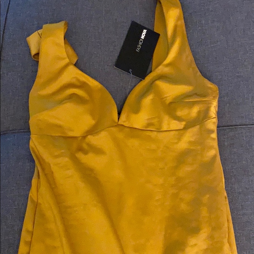 Dress - Picture 3 of 5